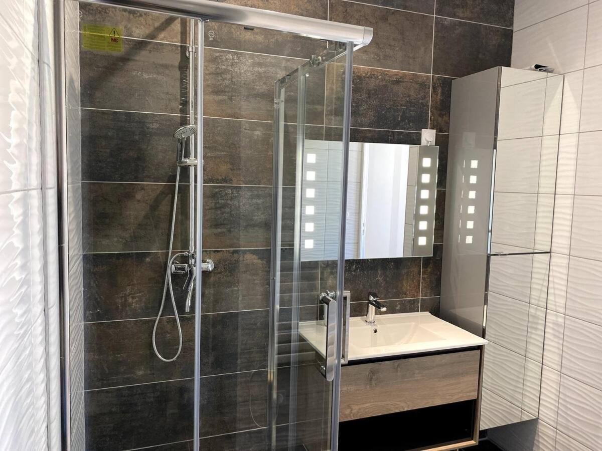 Cocooning 2 Conciergerie Leroy Apartment Boulogne-sur-Mer Bagian luar foto